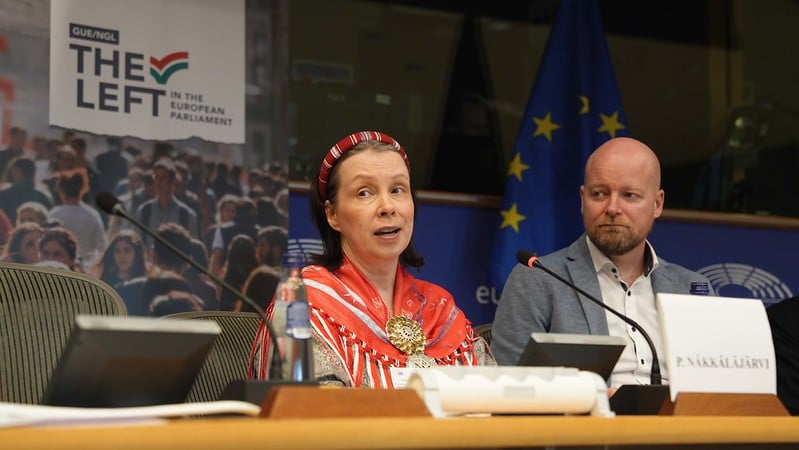 aamelaiskäräjien puheenjohtaja Pirita Näkkäläjärvi korosti Euroopan parlamentissa järjestetyssä tilaisuudessa, että EU:n arktisen politiikan ja vihreän siirtymän tulee perustua saamelaisten oikeuksien kunnioittamiseen, pysyvään osallistumiseen ja konkreettiseen rahoitukseen.